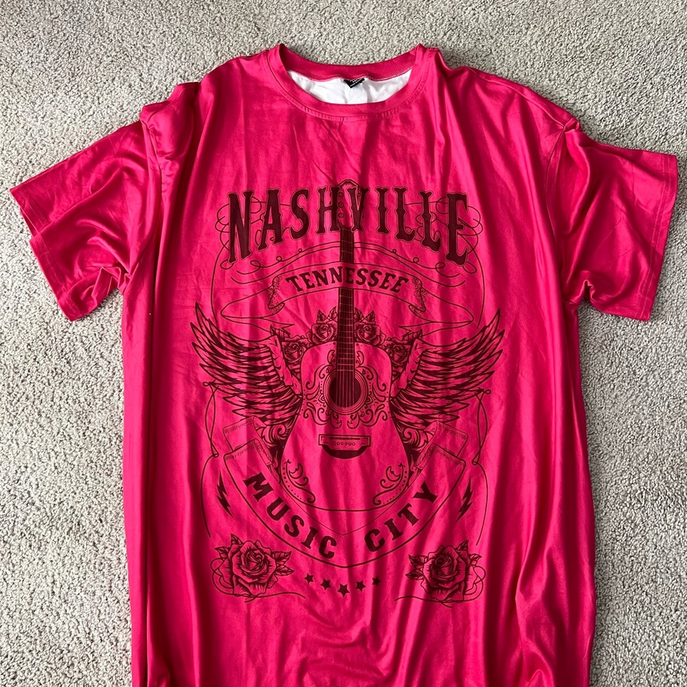 SHEIN Pink Oversized Graphic Tee